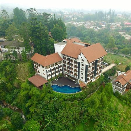 The Grand Hill Resort-Hotel Puncak Exterior photo