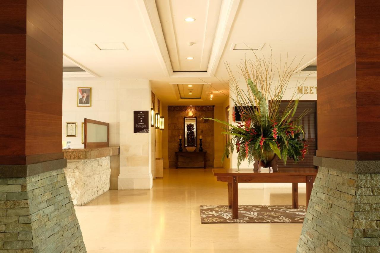 The Grand Hill Resort-Hotel Puncak Exterior photo