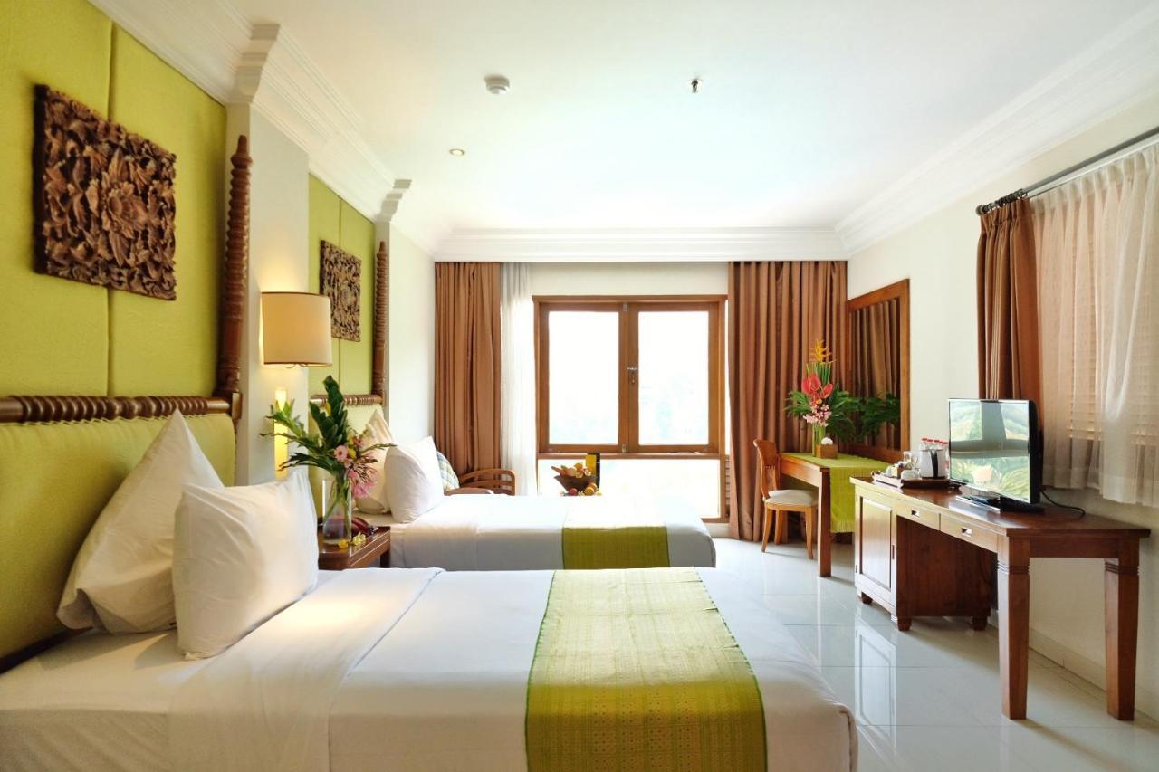 The Grand Hill Resort-Hotel Puncak Exterior photo