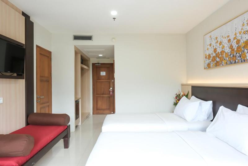 The Grand Hill Resort-Hotel Puncak Exterior photo